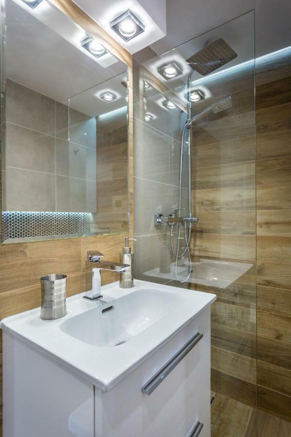 5B Premium Apartment Krasków Dış mekan fotoğraf